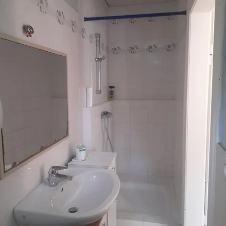 D'hotes Dans Un Ecrin De Verdure *